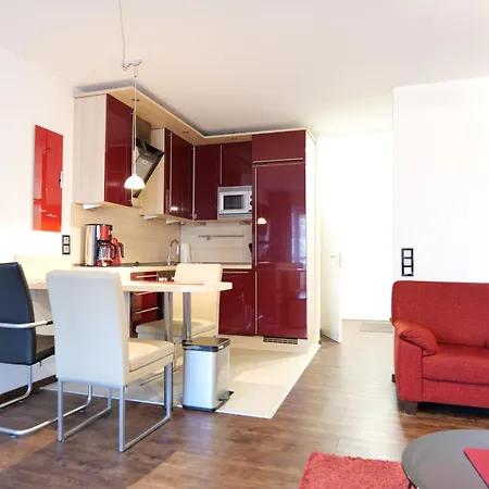 Terrassenhaus Whg 18 Mit Schwimmbad 아파트 쿡스하펜