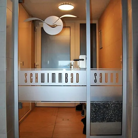 Terrassenhaus Whg 18 Mit Schwimmbad 아파트 *